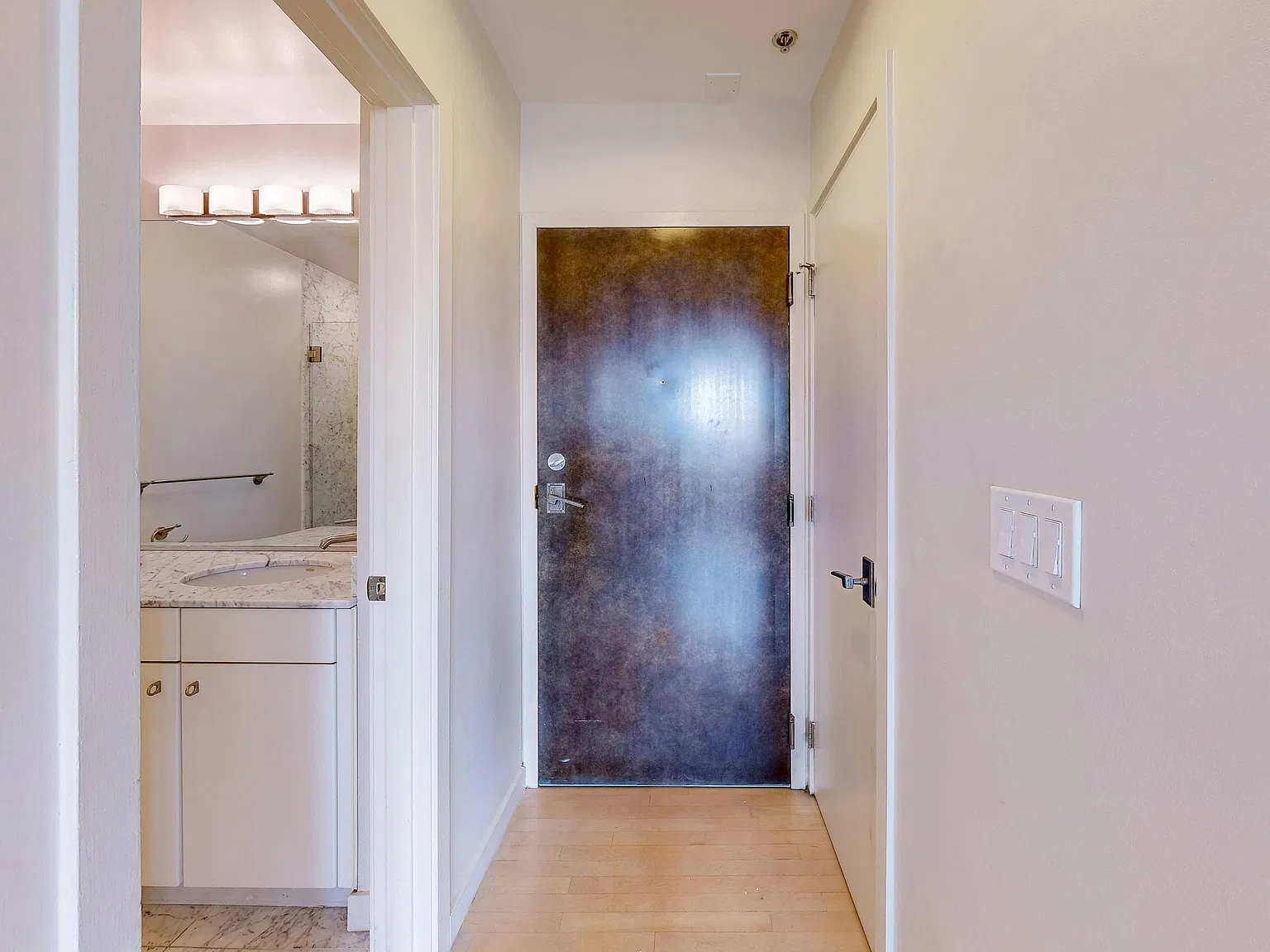 2 bed, 1150 sqft, $6,500 — Photo 2
