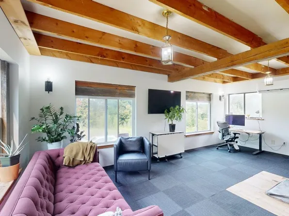 592 Magee Hill Road, Hinesburg, VT 05461