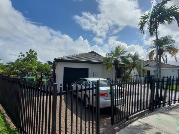 11470 SW 180th St, Miami, FL 33157