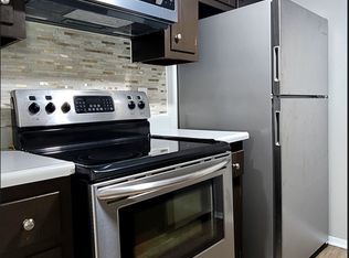 Spacious top floor 2 bedroom 1 bath Apartment in Kettering, Dayton, OH 45429