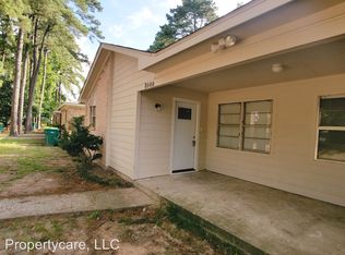 1008 Bertrand St, Conroe, TX 77301