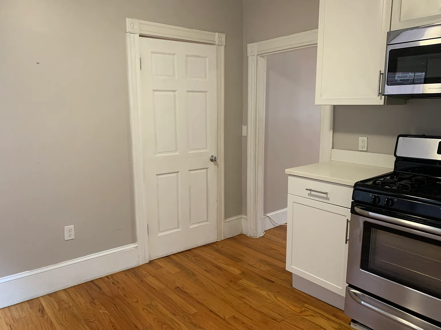 2 bed, 600 sqft, $2,650 — Photo 4
