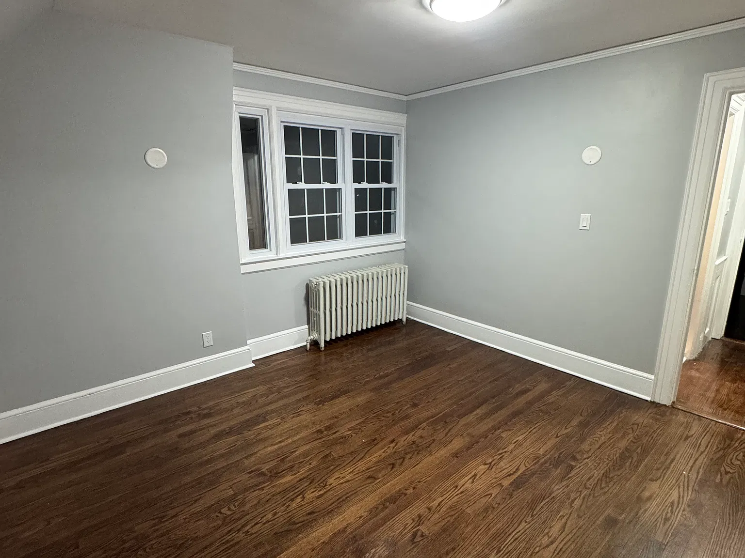 1 bed, 860 sqft, $2,300 — Photo 3