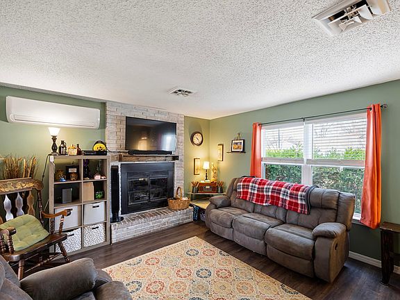 5th image of 1512 N Jackson Ave