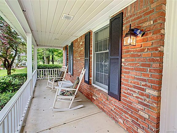 3rd image of 286 Wellingwood Ct