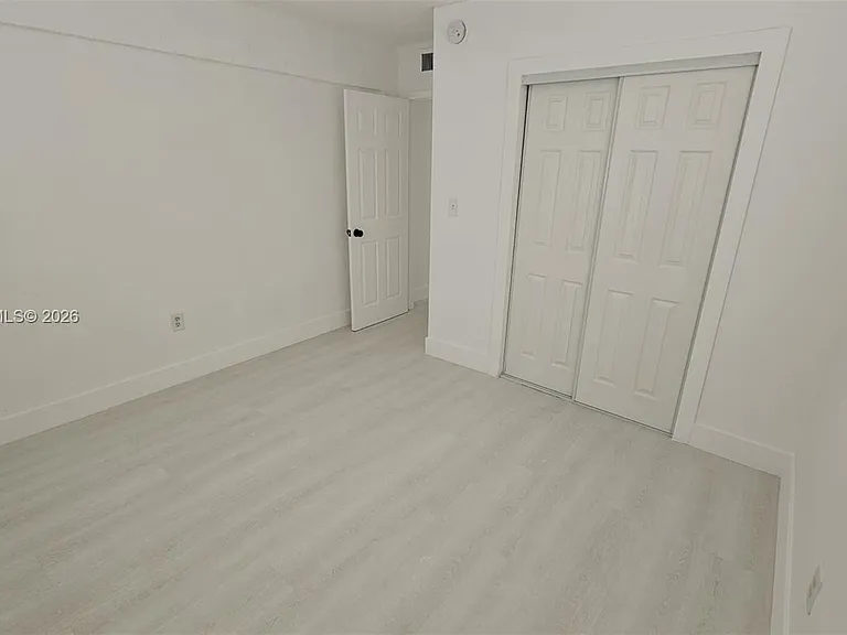 1000 W 28th St #17 — Photo 19
