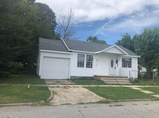 508 E Cale St, Monett, MO 65708