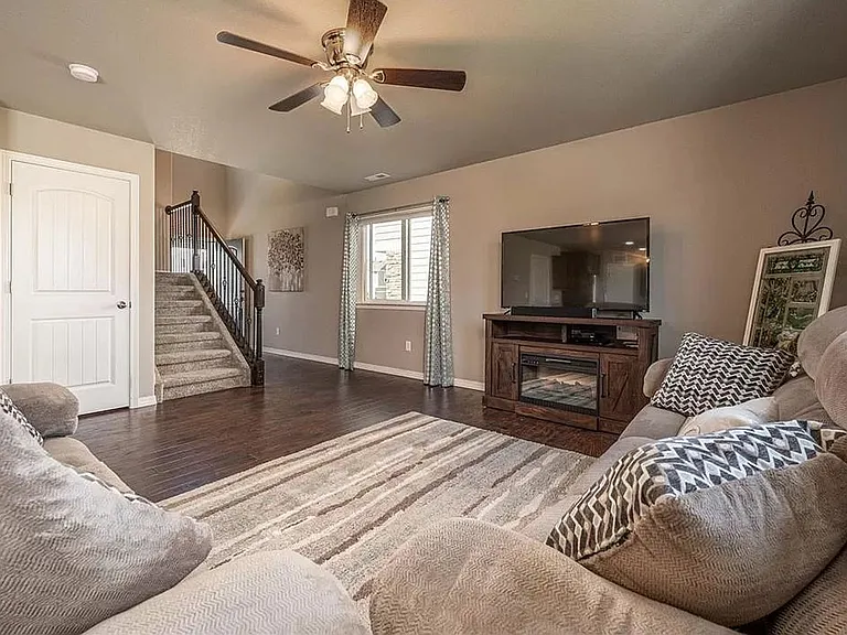 8884 Vanderwood Rd — Photo 28