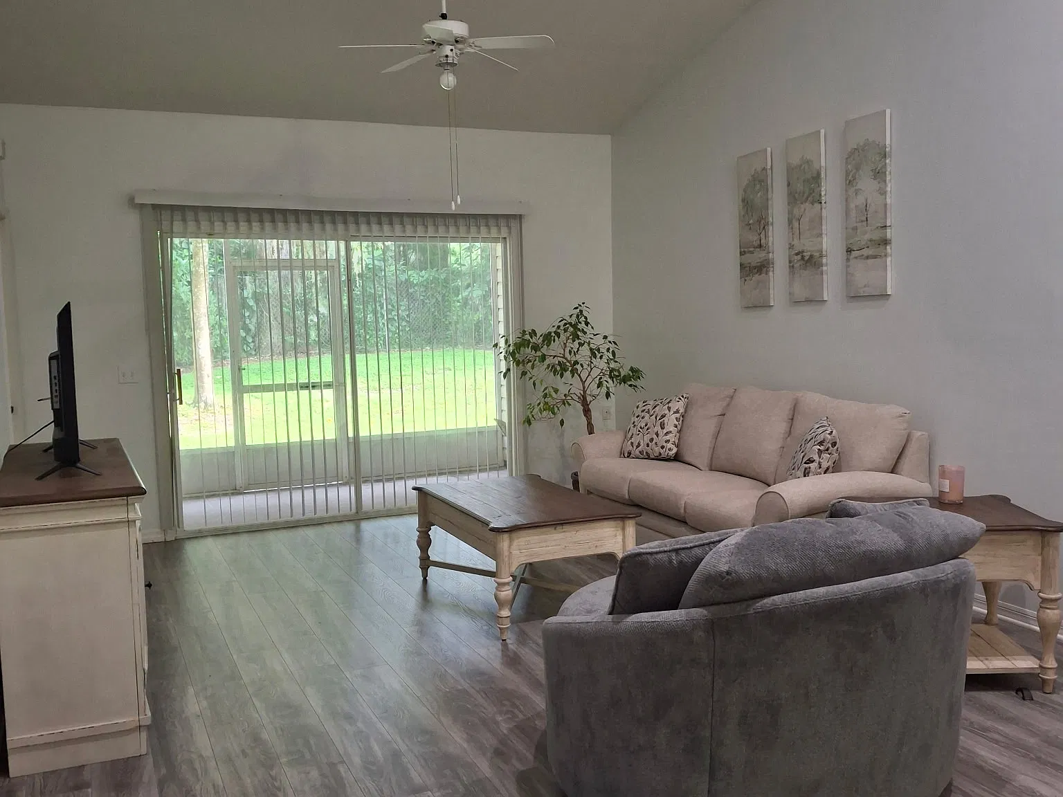 2 bed, 1134 sqft, $1,575 — Photo 3