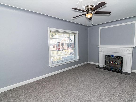 5th image of 6054 Carlsbad Ave
