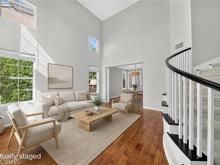 6 Westchester Ct — Photo 6