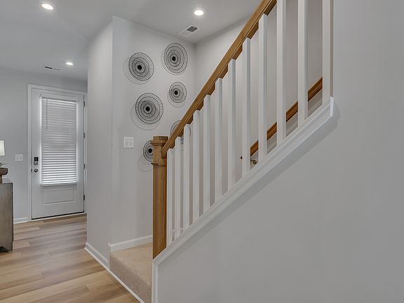 4th image of 8631 Underhill Dr #B
