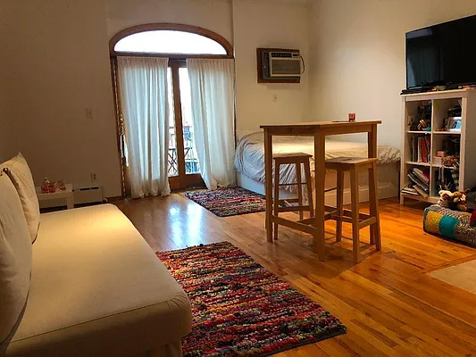 Rented by Dream Space Realty | media 12