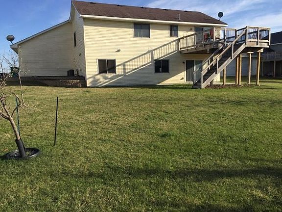 3rd image of 1225 Meadow Pkwy