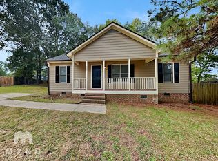 202 Valley Ct, Selma, NC 27576