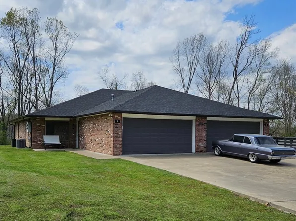 2109 Oakwood Ave, Bentonville, AR 72712