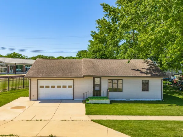 740 W Washington St, Pontiac, IL 61764