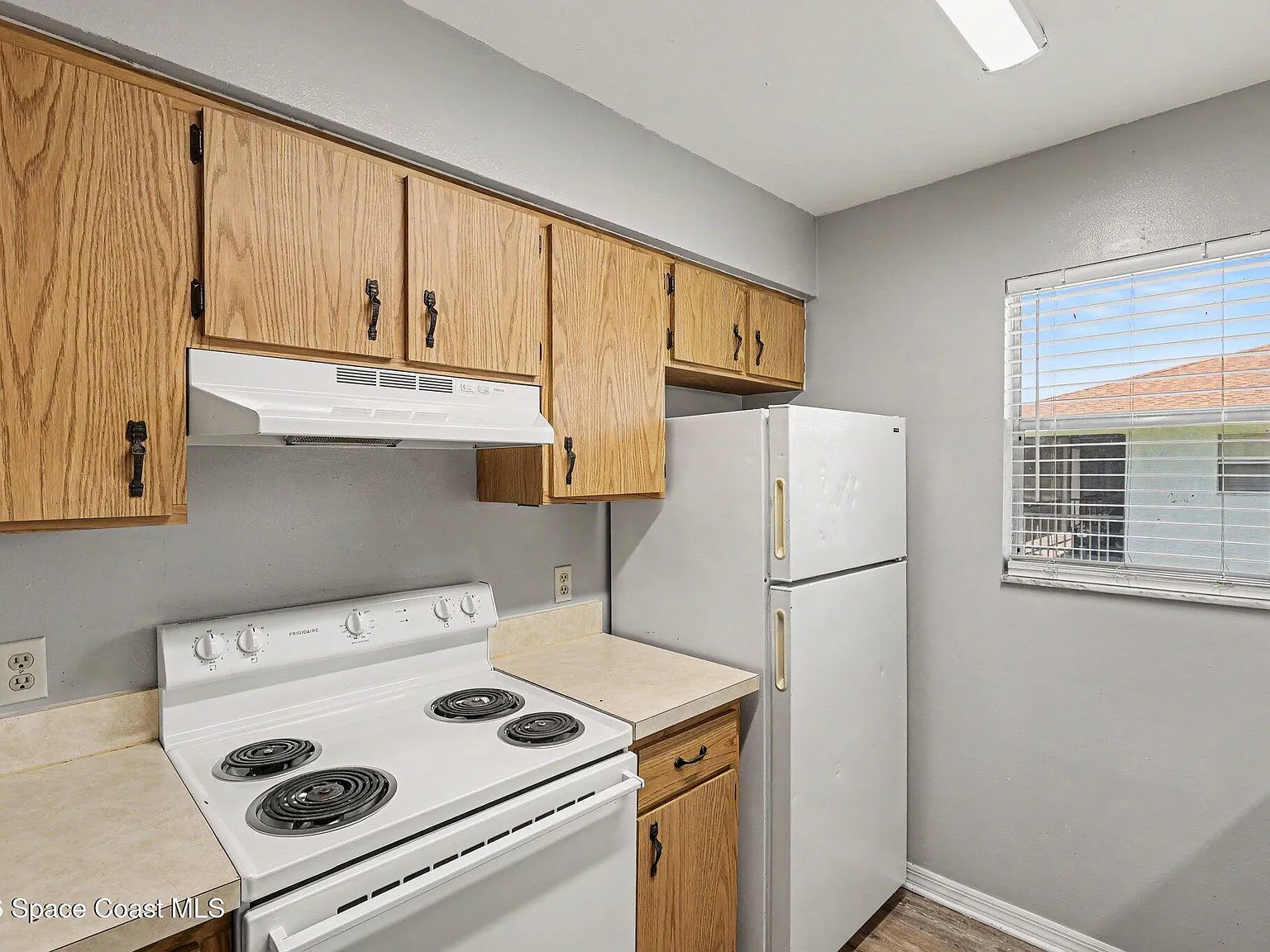 2 bed, 1.0 bath, 450 sqft, $1,250 — Photo 4
