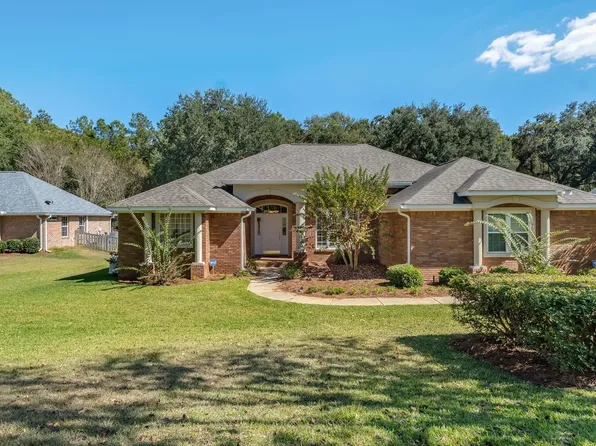 1335 Conservancy Dr E, Tallahassee, FL 32312