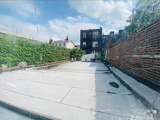 Rented by null | media 36