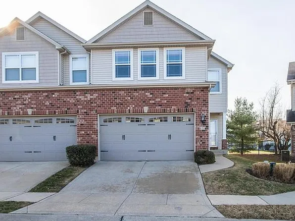 320 Willott Square Dr, Saint Peters, MO 63376