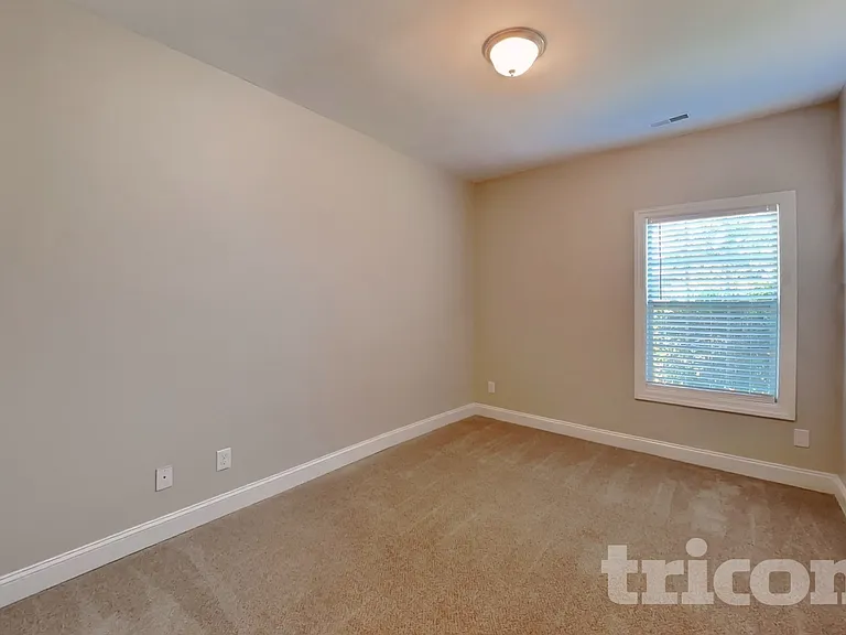 1306 Crescent Ridge Dr — Photo 12
