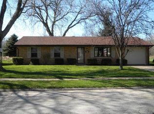 998 Hamlet Dr, Xenia, OH 45385