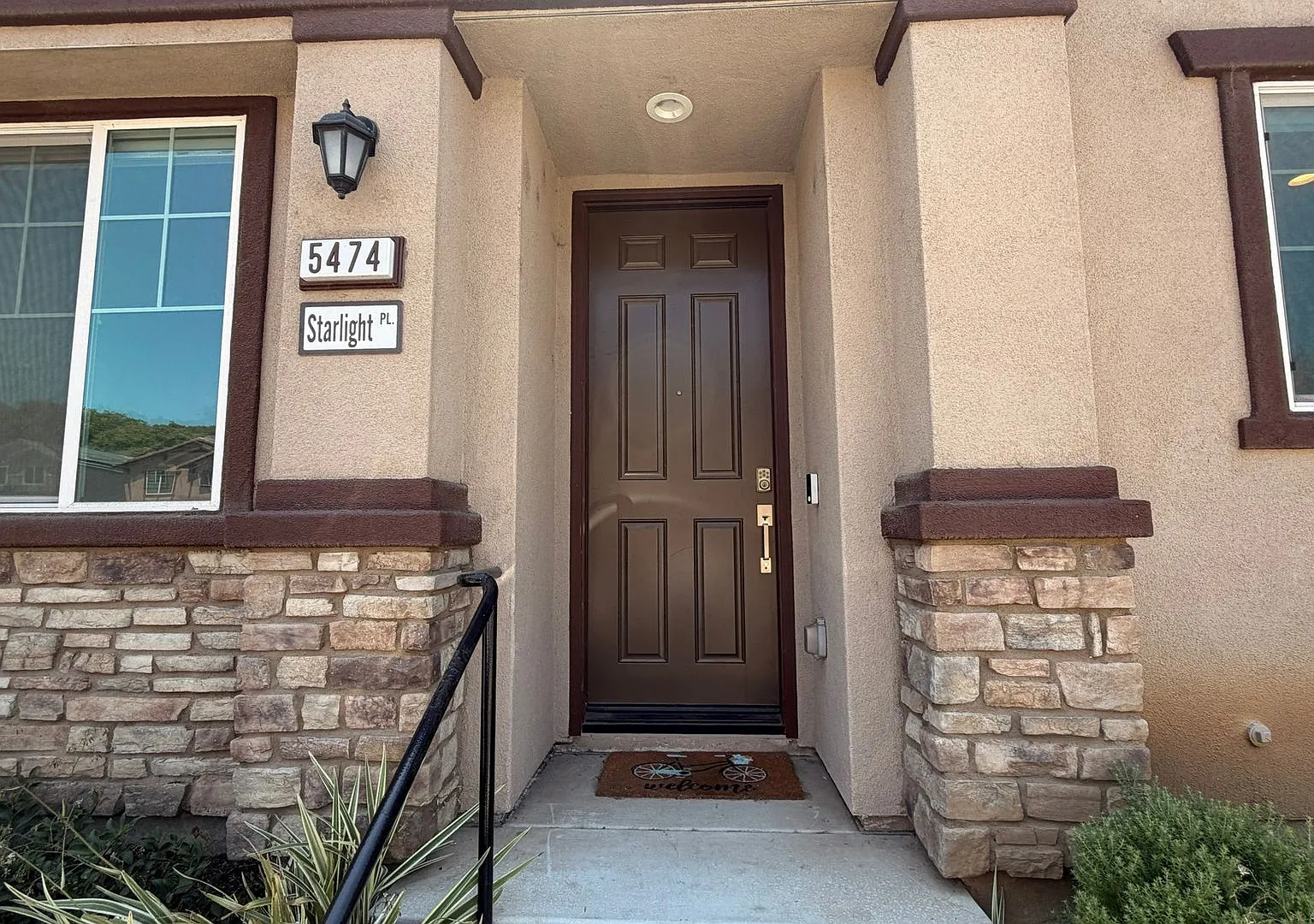 Modern Townhouse in Fairview Community of Bonsall — Photo 2