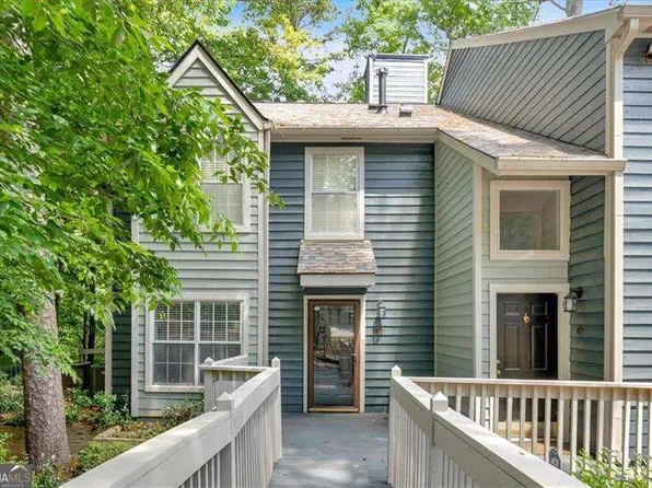 1438 N Crossing Dr NE, Atlanta, GA 30329