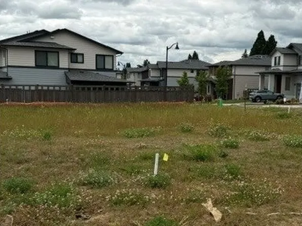 16348 SE Multnomah Falls Dr #820, Happy Valley, OR 97086