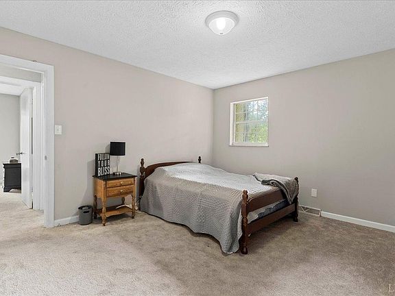 2nd image of 1112 Long Meadows Dr