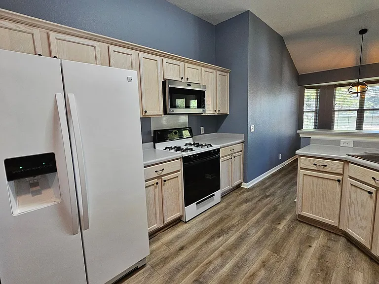 1505 Muledeer Run — Photo 14