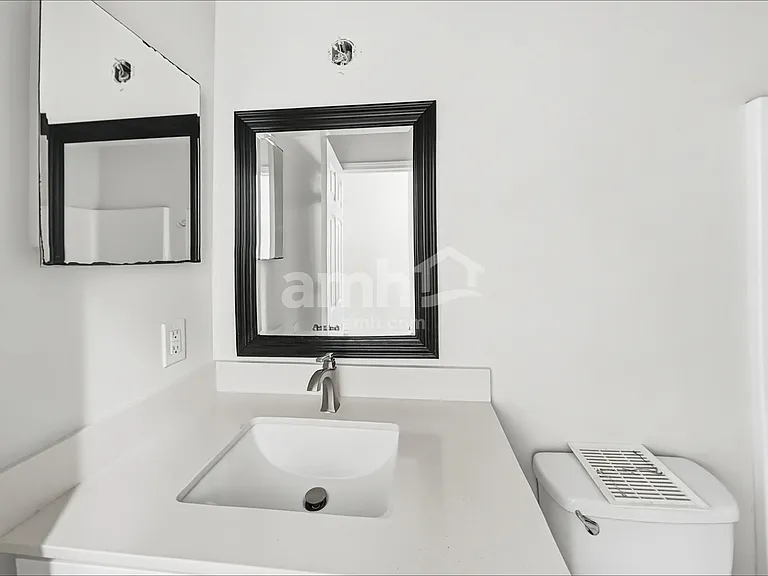 10921 Gardenia St — Photo 13