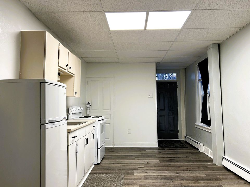 1st image of 585 Main St #A