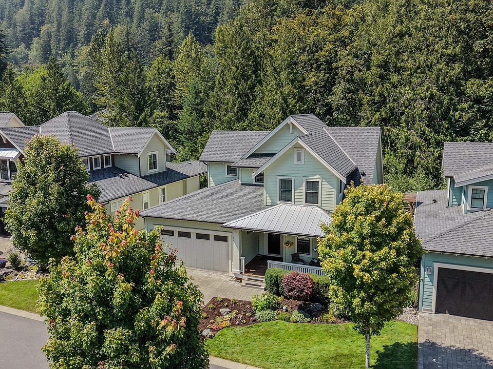 1st image of 43306 Creekside Cir