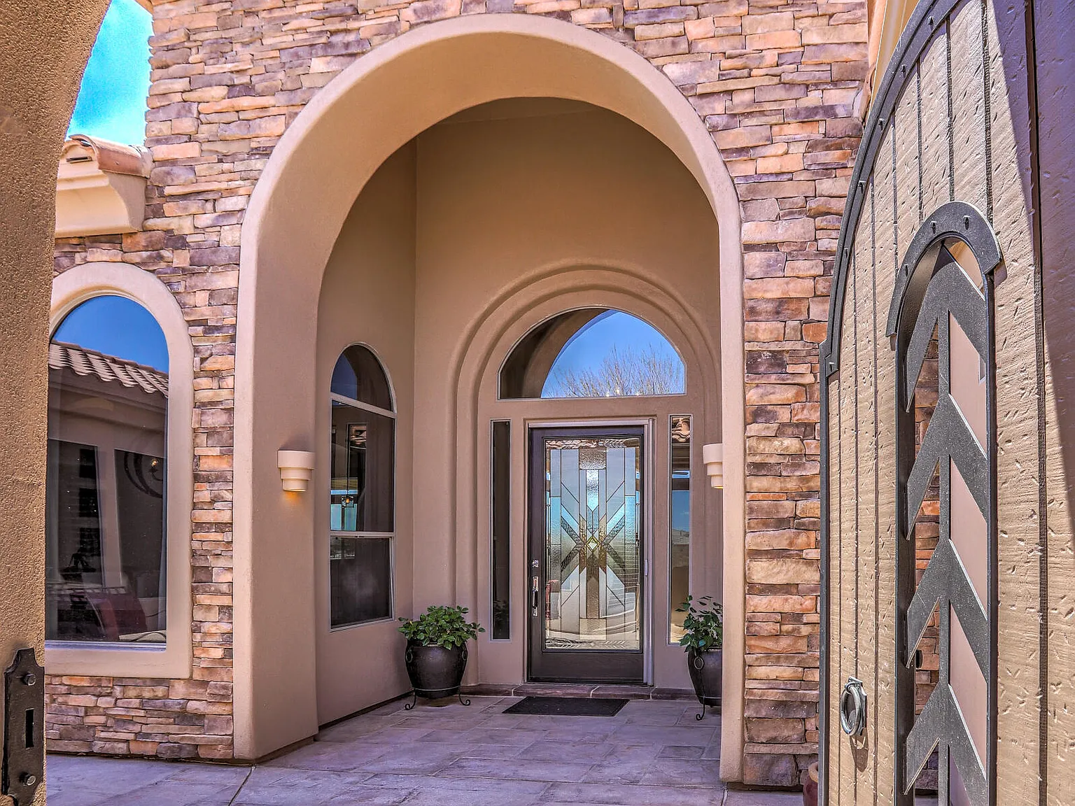 4 bed, 4.5 bath, 3426 sqft, $7,500 — Photo 4