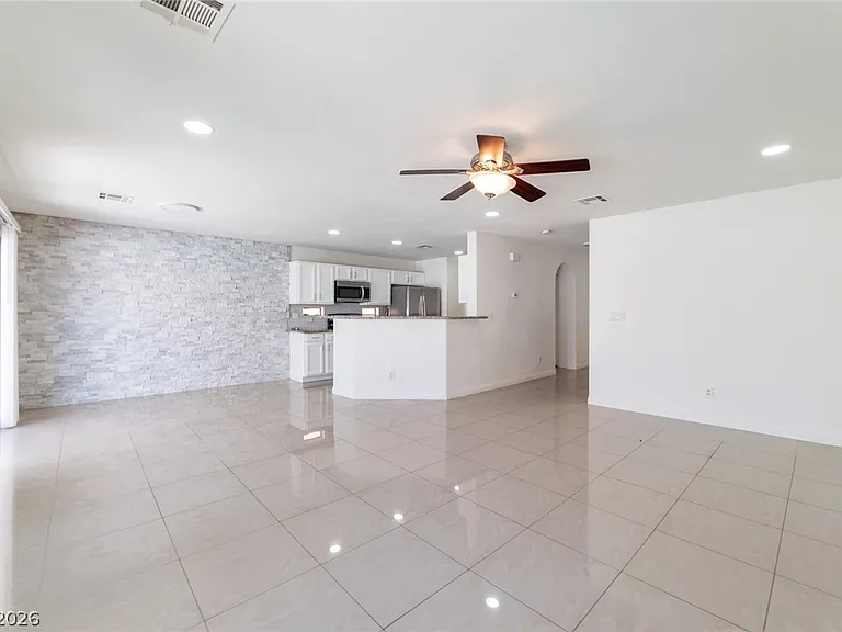 9632 Gatesville Ave — Photo 7