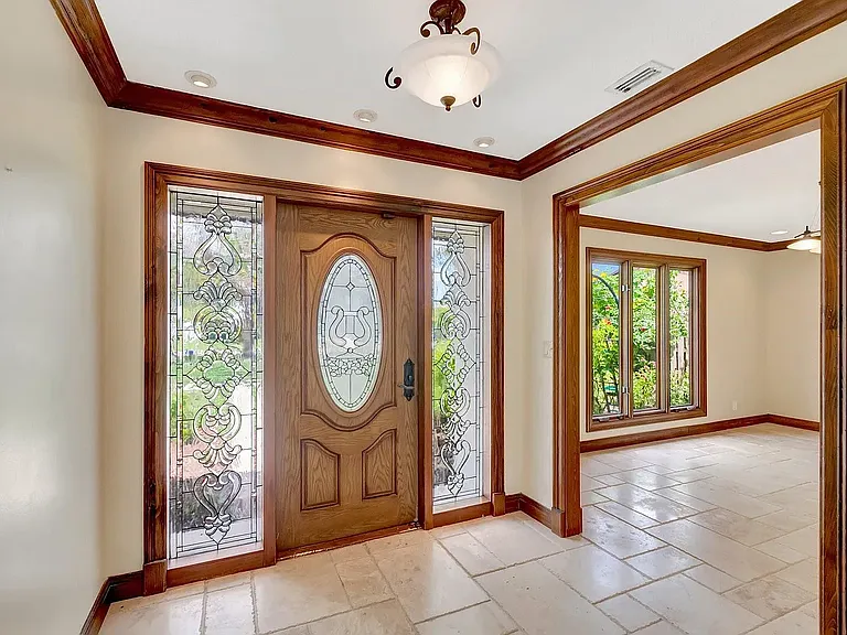 7415 Woodland Creek Ln — Photo 6