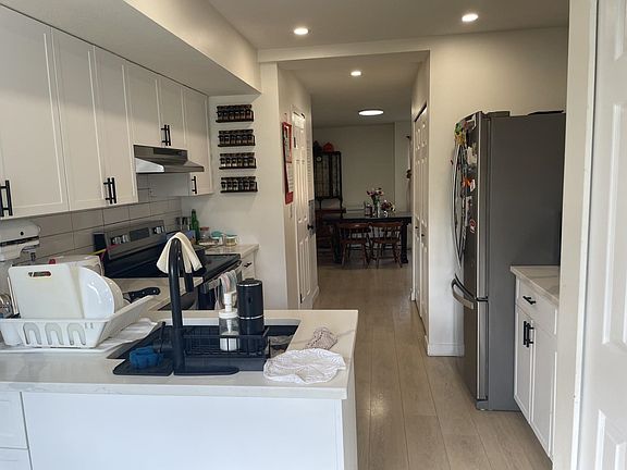 5th image of 20675 118th Ave #405
