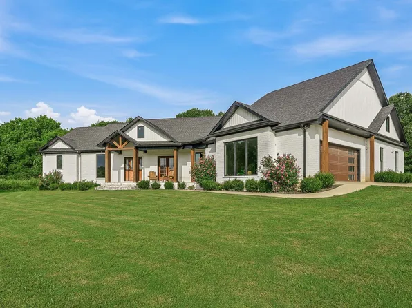 299 Clay St #417, Rector, AR 72461