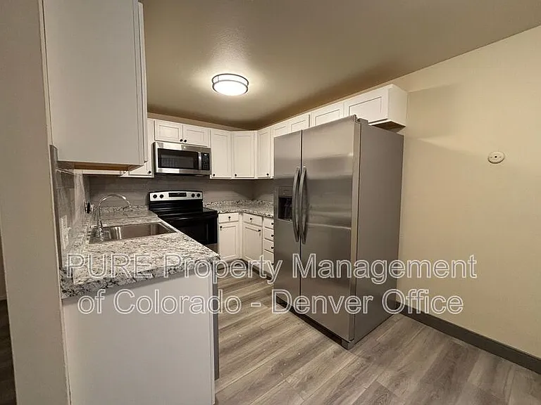 1245 Race St #107 — Photo 6