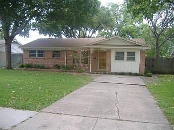 1st image of 608 La Salle Dr