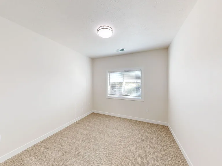 1720 Morningside Ave — Photo 30