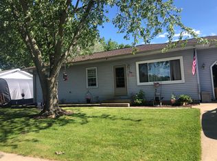 409 Westlawn Ave, Elkhorn, WI 53121