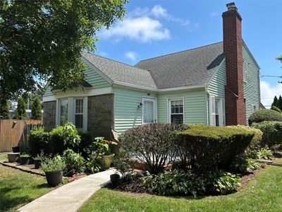 89 S Kensington Avenue, Rockville Centre, NY, 11570