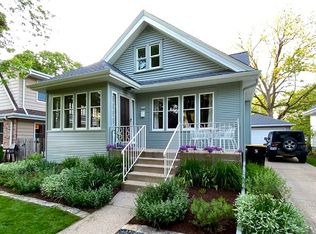 8026 Hillcrest Dr, Wauwatosa, WI 53213