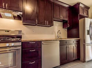 243 8th St APT 4, Jersey City, NJ 07302