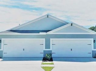 20041 Royal Tern Ct, Leesburg, FL 34748