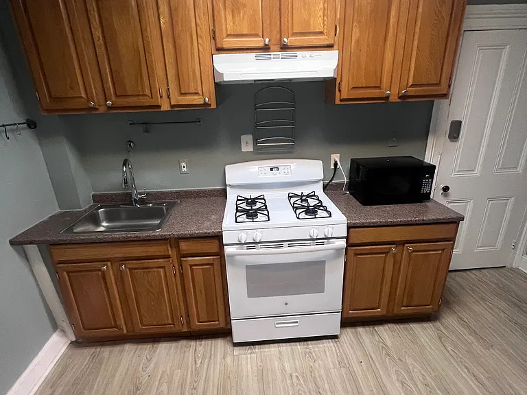 929 N Calvert St #2 — Photo 5