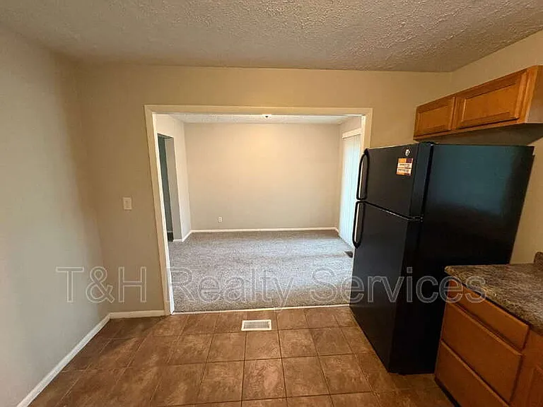3644 Celtic Dr — Photo 6